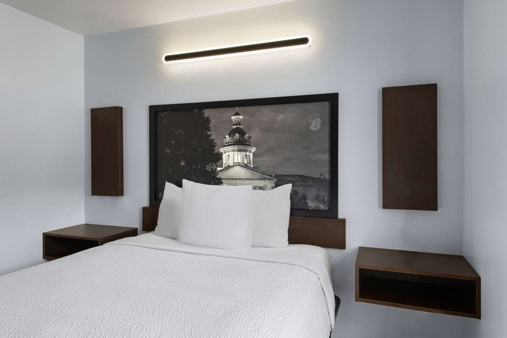 Super 8 by Wyndham Harbison Parkridge Hospital - photo 19