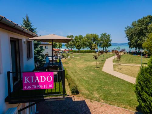 Panoráma Apartman — 4-Star Luxury Hotel in Zamardi, Hungary