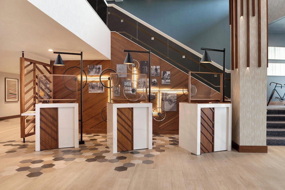 Madison Marriott South - photo 6