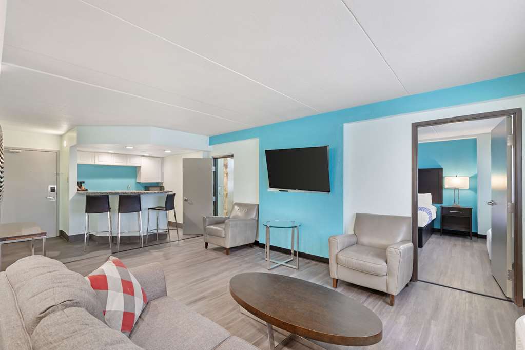 Clarion Inn Des Moines Airport - photo 28