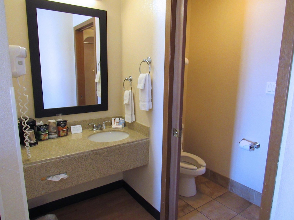 Red Roof Inn Fargo I 94 Medical Center - photo 18