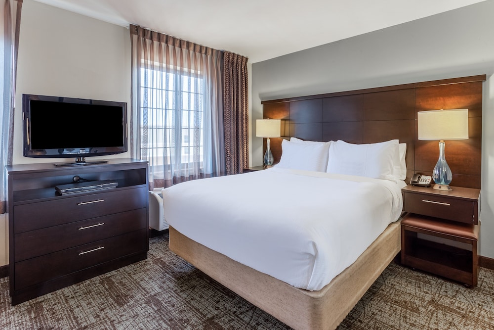 Staybridge Suites Davenport by IHG - photo 10