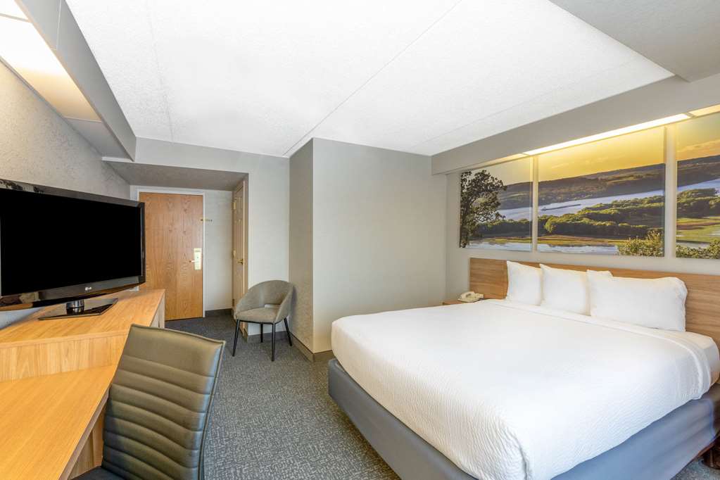 Days Inn by Wyndham Eagan Minnesota Near Mall of America - photo 16