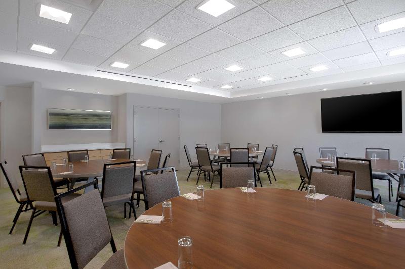 Home2 Suites by Hilton Omaha West NE - photo 22