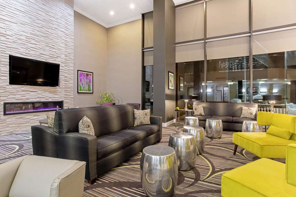 La Quinta Inn & Suites by Wyndham Boston Andover - photo 8