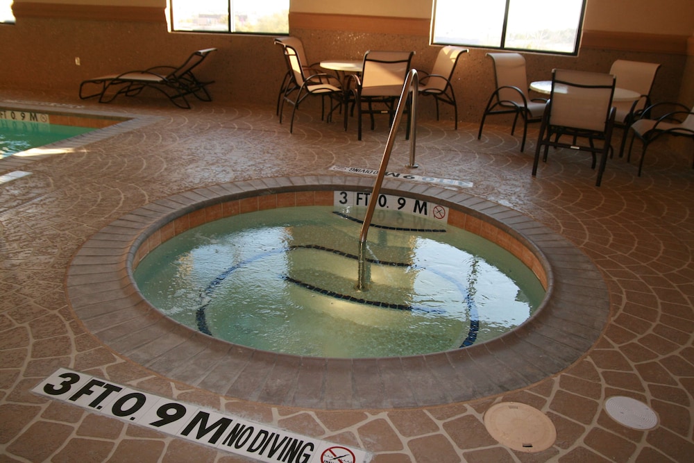 Hampton Inn & Suites Decatur - photo 34