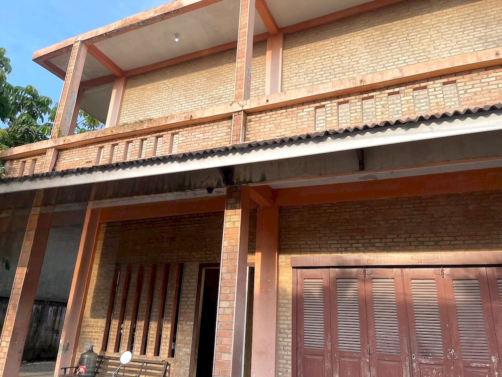 Hotel O Harapan Homestay SyariahNearDamai Langgeng Park in Pekanbaru, Indonesia