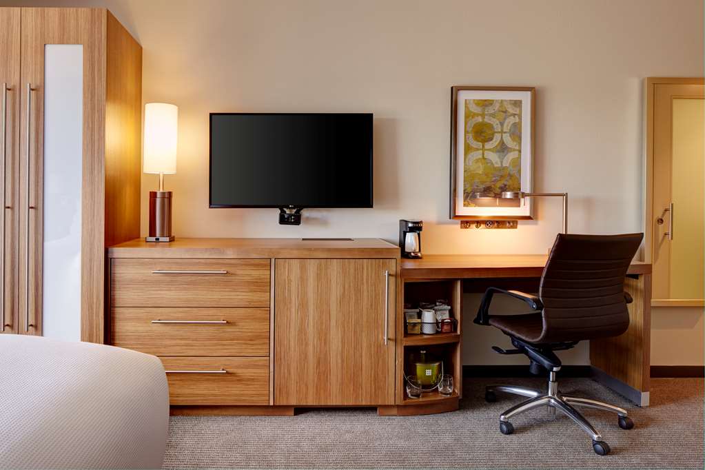 Hyatt Place Madison Verona - photo 18