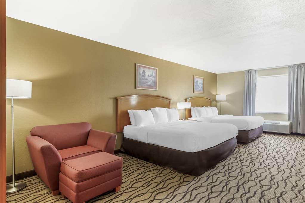 Comfort Inn & Suites Chesapeake Portsmouth - photo 9