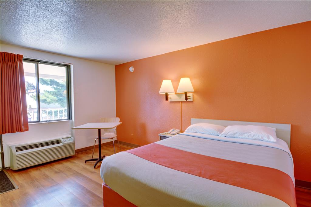 Motel 6 Chicopee MA Springfield - photo 13