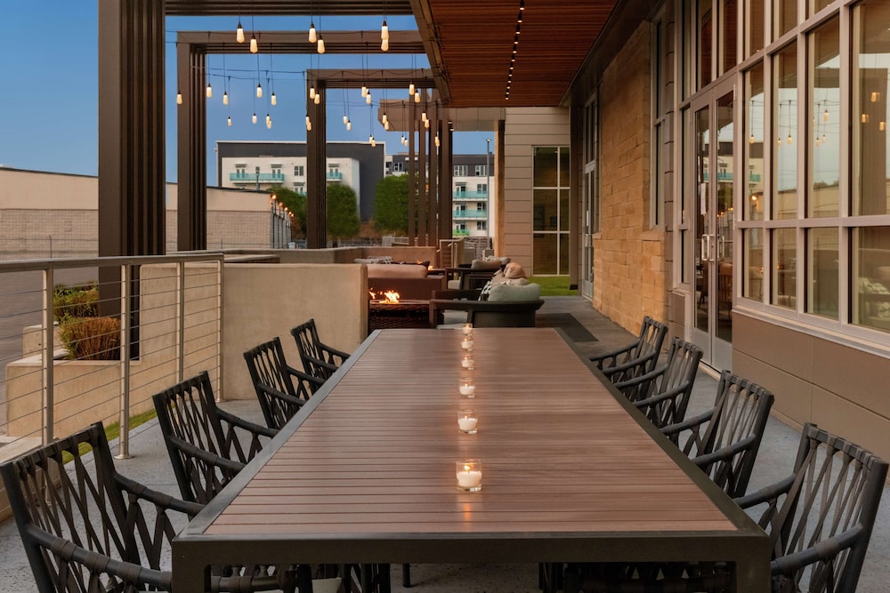 Hilton Garden Inn Austin North Near the Domain - photo 43
