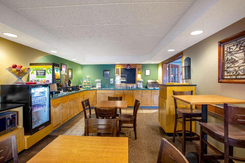 AmericInn by Wyndham Kearney - photo 26