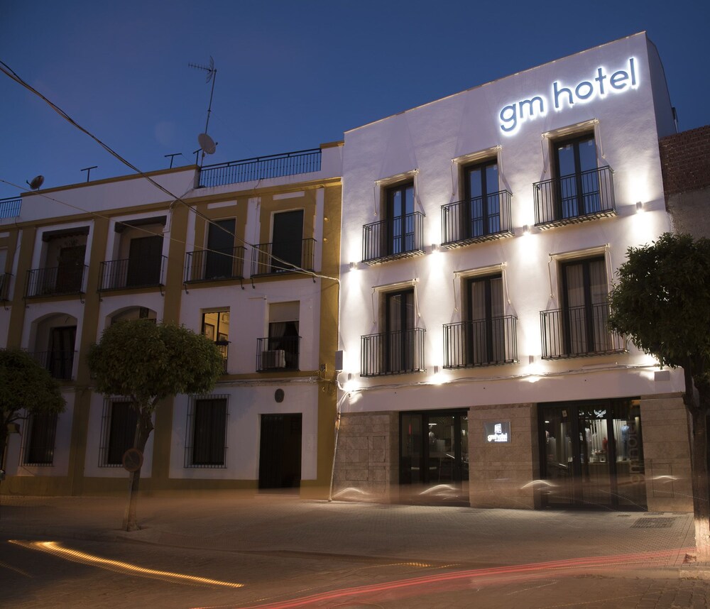 Gm Hotel - carbon neutral hotel in Marchena
