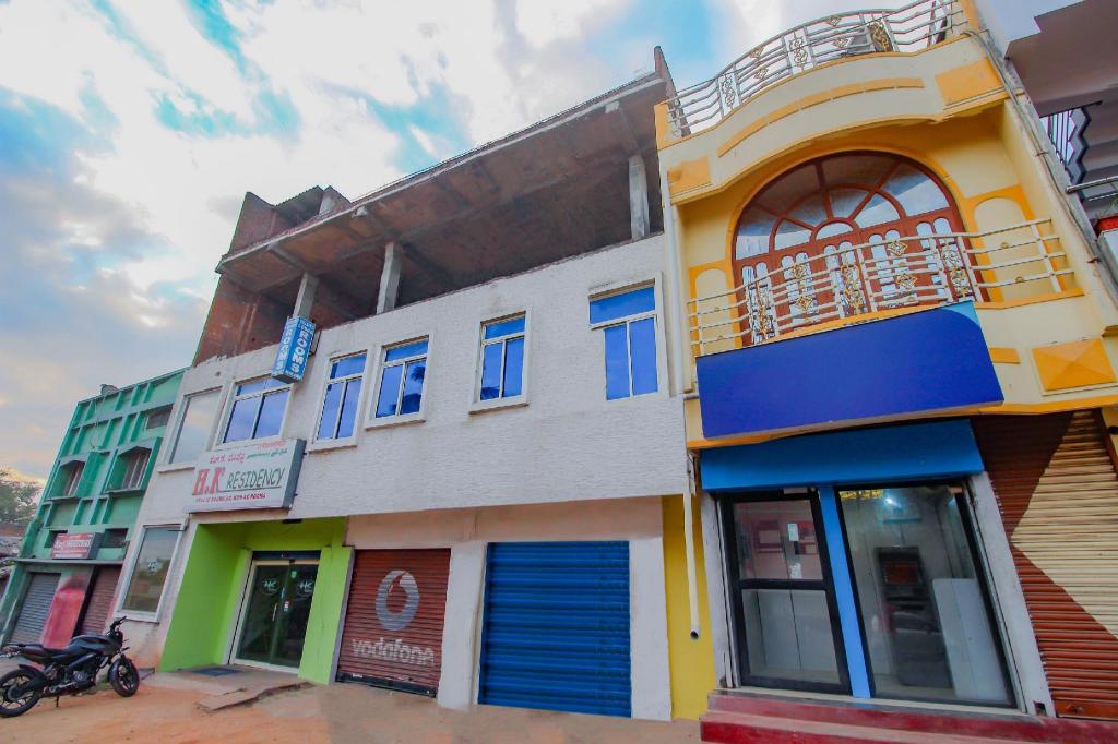 H K Residency by Oyo Rooms in Mysore, India