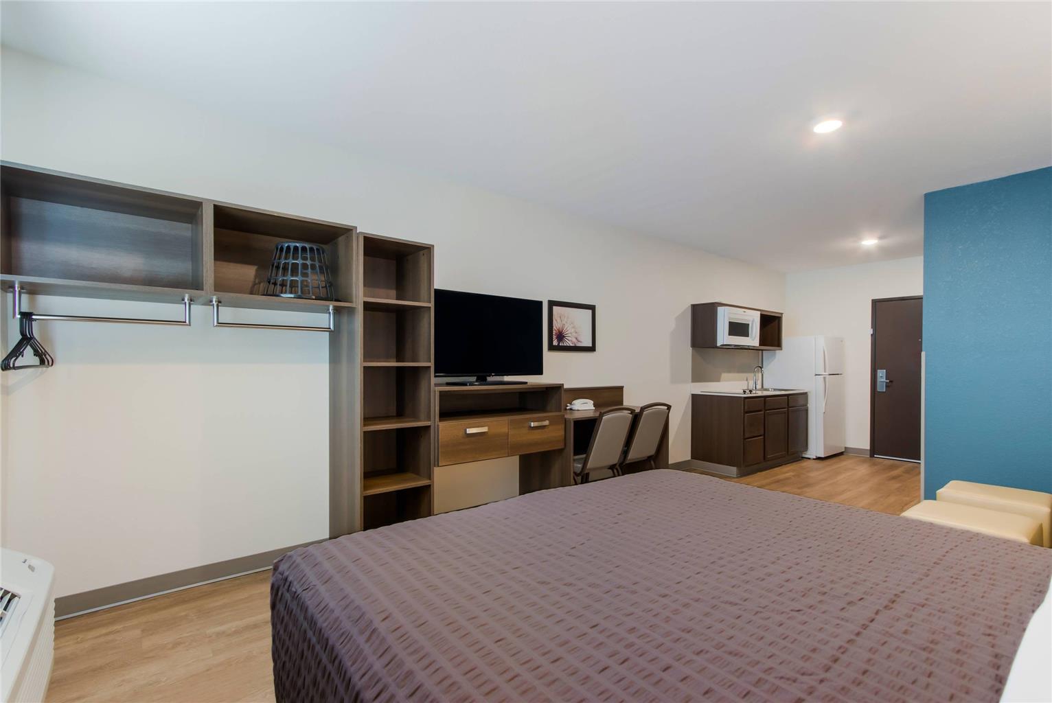 WoodSpring Suites Tamarac - photo 21