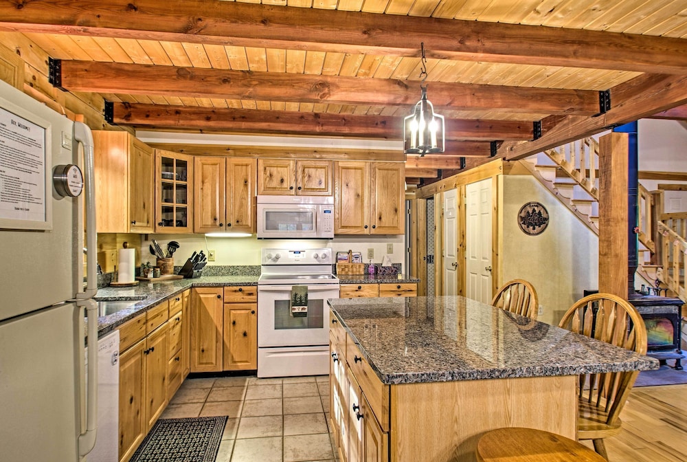 Massanutten Resort Log Cabin w Mountain Views - photo 22