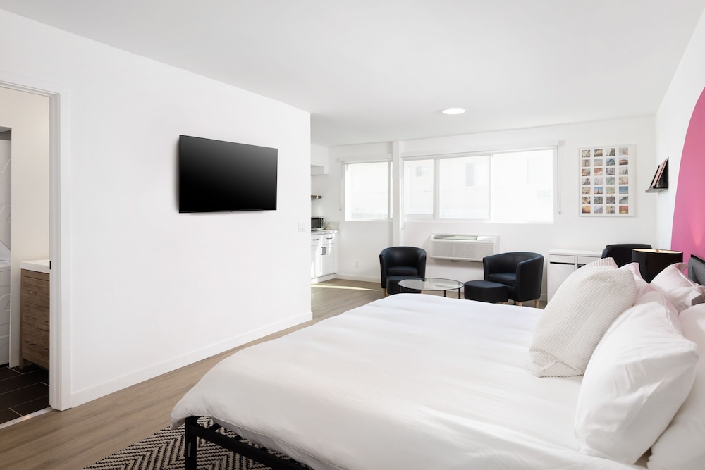 Fenix Hotel Hollywood - photo 13