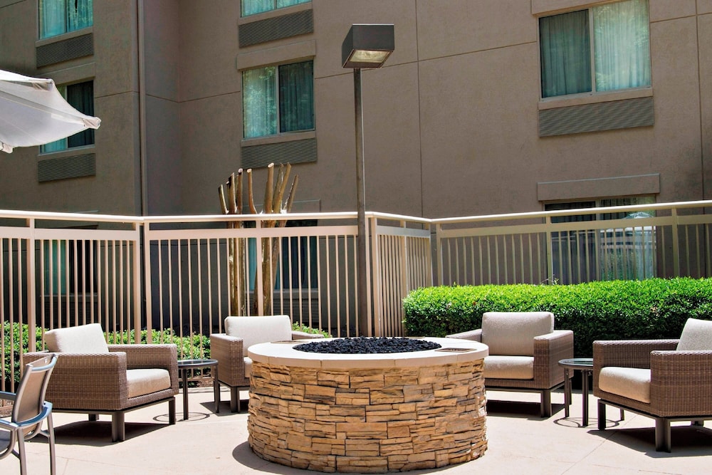 SpringHill Suites by Marriott Atlanta Alpharetta - photo 15