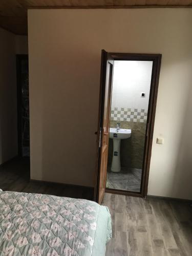 Peak Mazeri Guest House