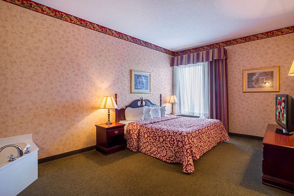 Red Roof Inn Whitley City - photo 6