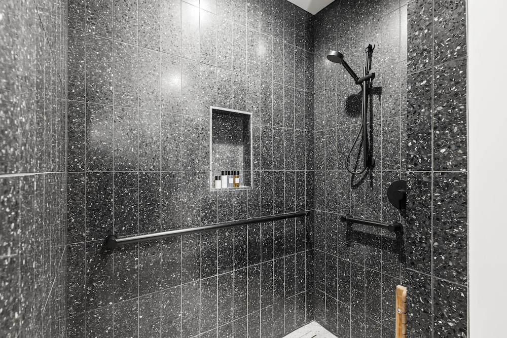 Austin Condo Hotel - photo 772