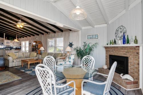 Brigantine by Oak Island Accommodations - photo 43