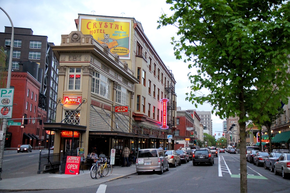 McMenamins Crystal Hotel - photo 92