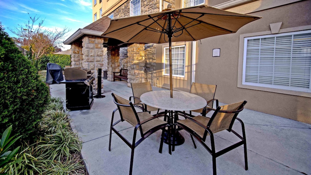 Staybridge Suites Chattanooga at Hamilton Place by IHG - photo 36