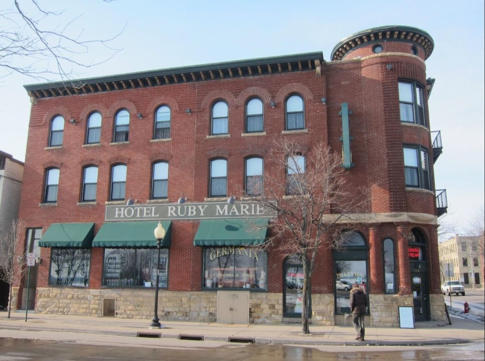 Hotel Ruby Marie - photo 23