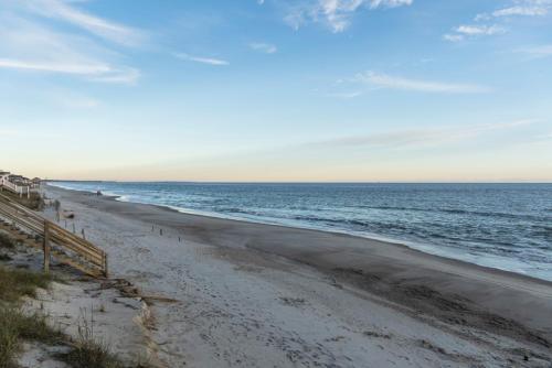 Diamond In The Rough by Oak Island Accommodations - photo 8