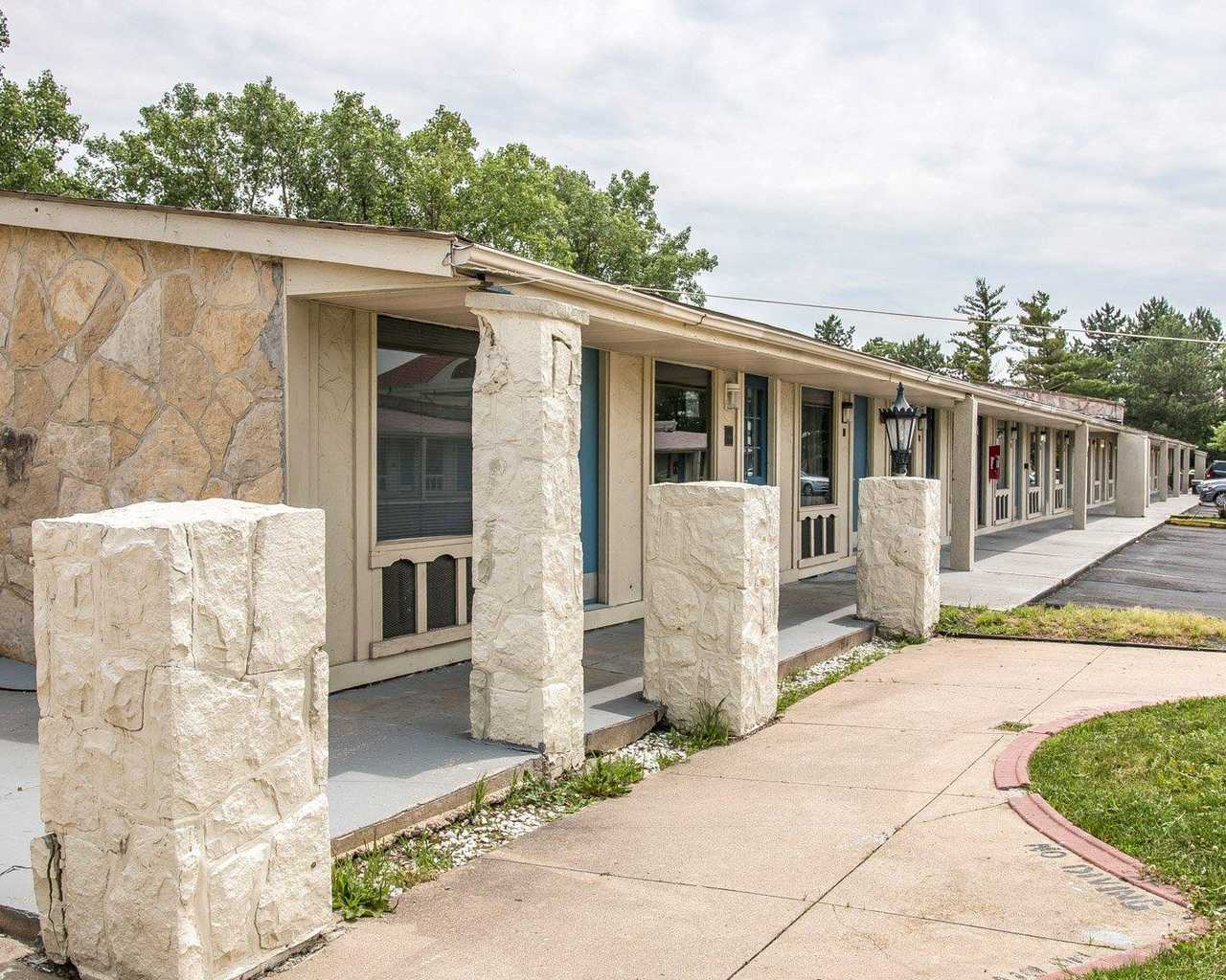 Rodeway Inn Metro Airport in Romulus, United States