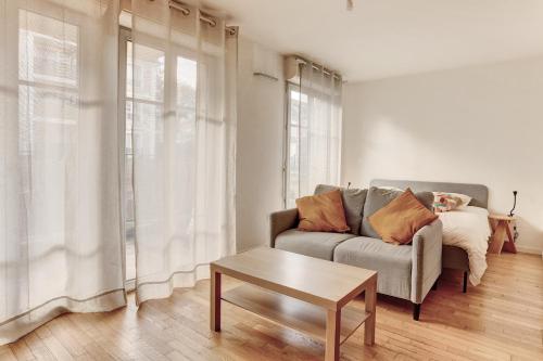 Le Curie Saint Cyr — hotel in Saint-Cyr-L'ecole