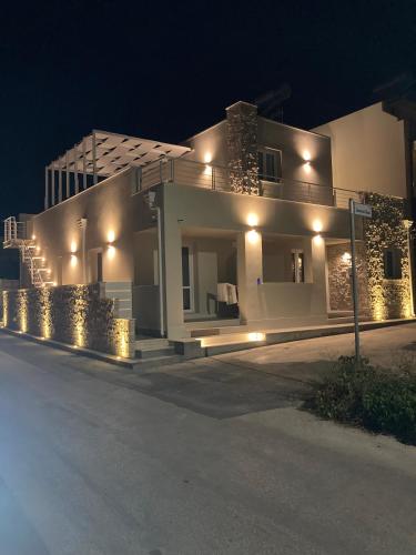 Luxury Maison Avola e Mare — 4-Star Luxury Hotel in Avola, Italy