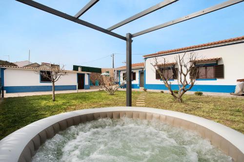 Bouro’s Cliff in Caldas Da Rainha, Portugal