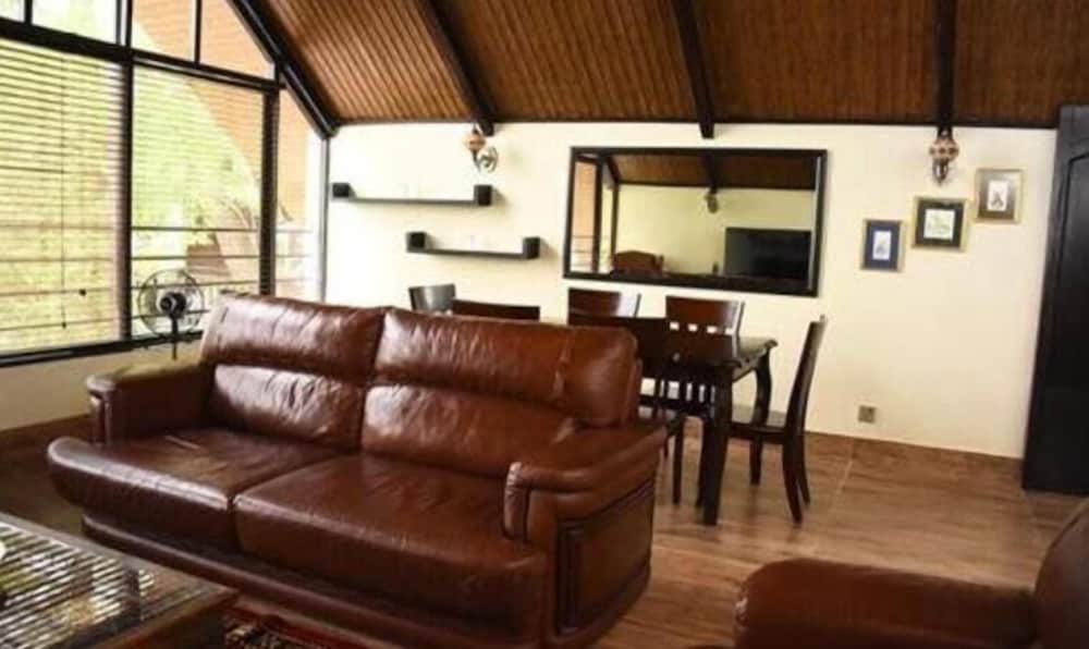 Pasha's Hotel - last minute hotel in Murree
