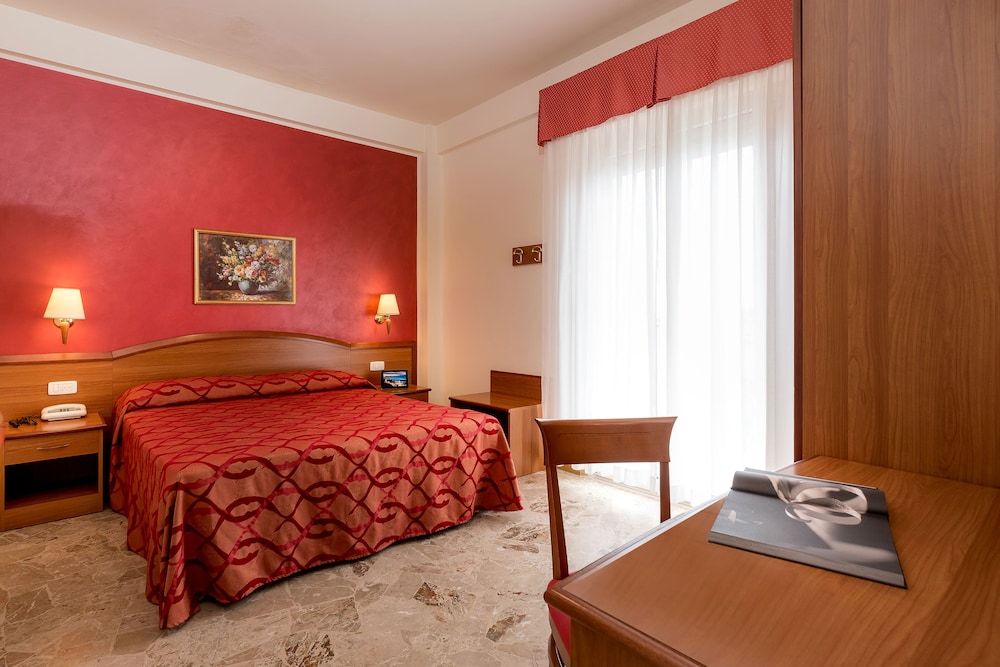 Hotel Tiffany - last minute hotel in Rimini
