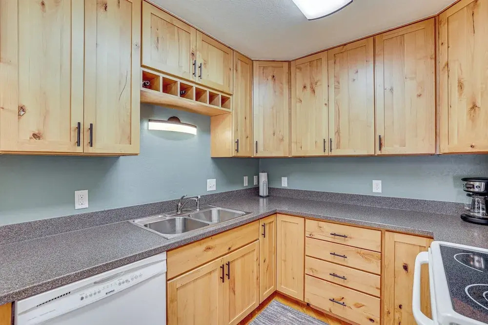 10 Mi to Keystone Resort Cabin with Private Hot Tub - photo 17