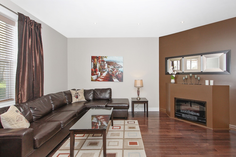 30 Lemarchant Suite — 4-Star Luxury Hotel in St. John's, Canada