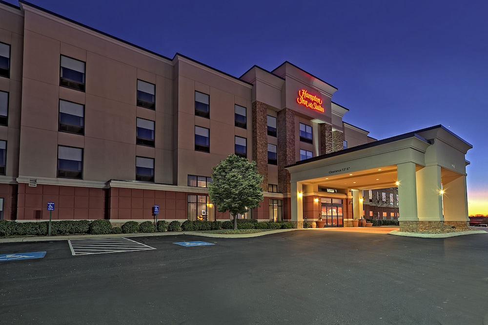 Hampton Inn & Suites Lebanon - photo 55