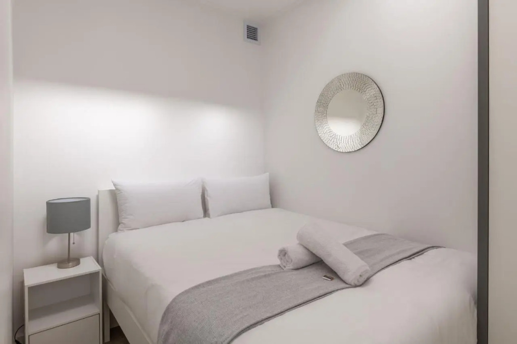1OnAlbert 2 bed Parking