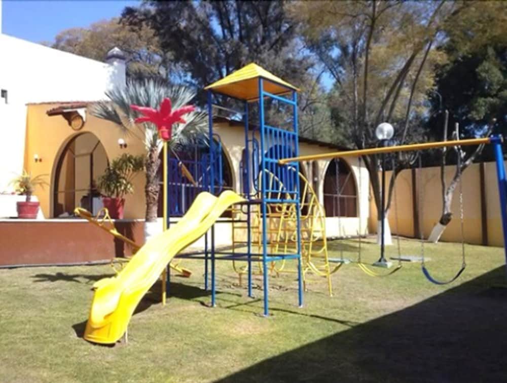 Children's play area - outdoor