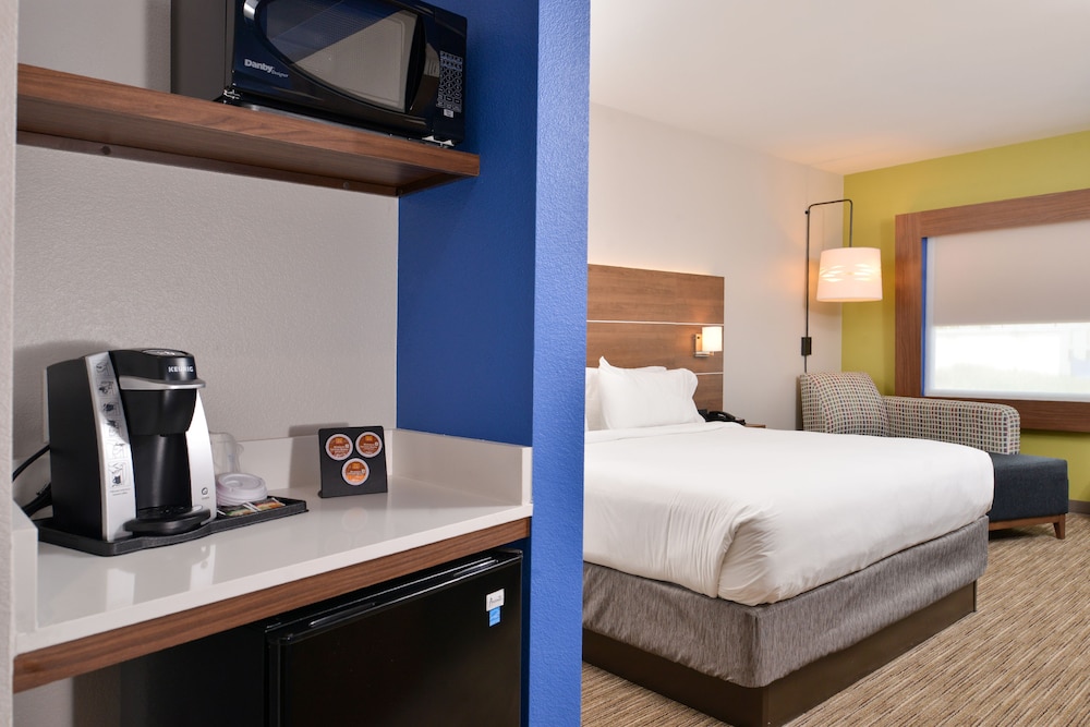 Holiday Inn Express Early by IHG - photo 12