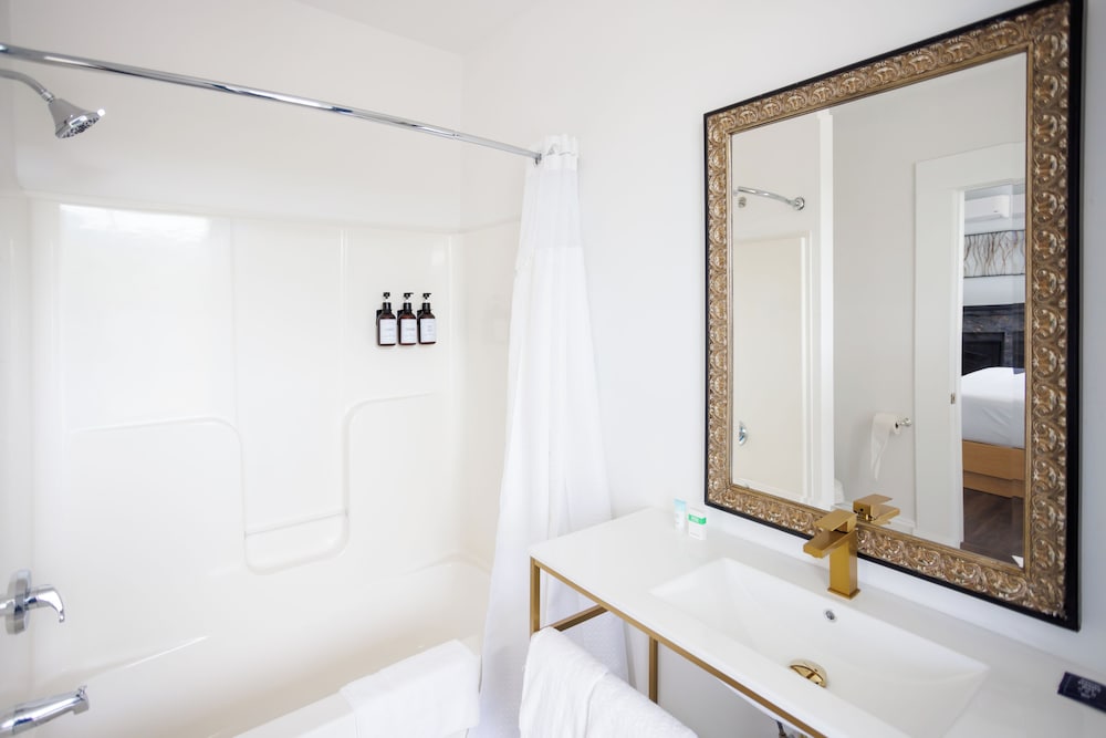Hotel Callista - photo 51