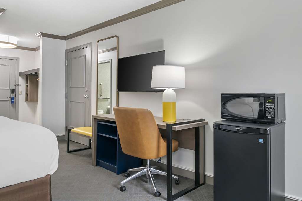 Comfort Inn Plainwell - photo 10