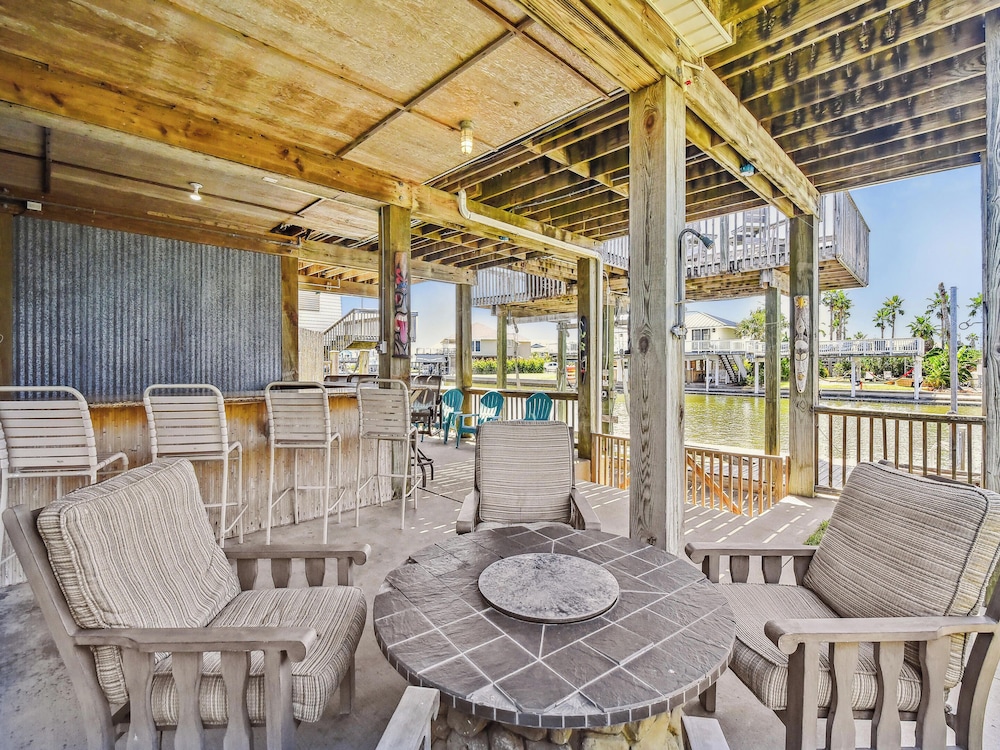 Tiki Lagoon - photo 22