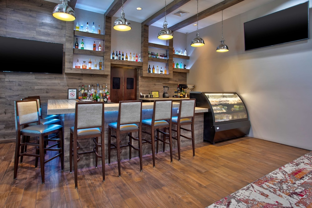 Hampton Inn & Suites Newark Airport Elizabeth - photo 4