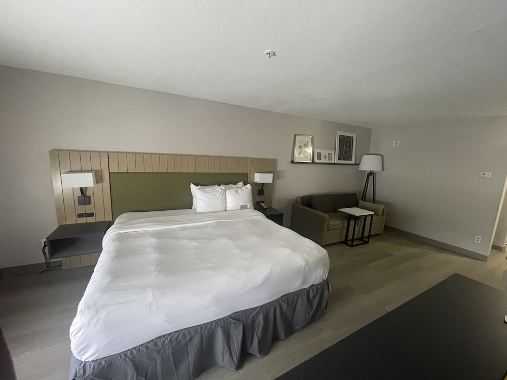 Country Inn & Suites by Radisson Midway Tallahassee West - photo 16