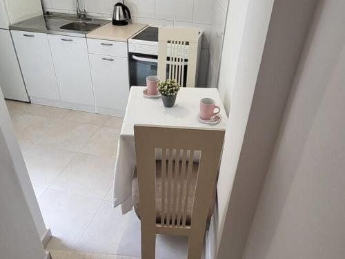 Apartment Dora Studio Apartment with Terrace — 4-Star Luxury Hotel in Dubrovnik, Croatia
