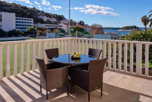 Sunshine — 4-Star Luxury Hotel in Hvar, Croatia