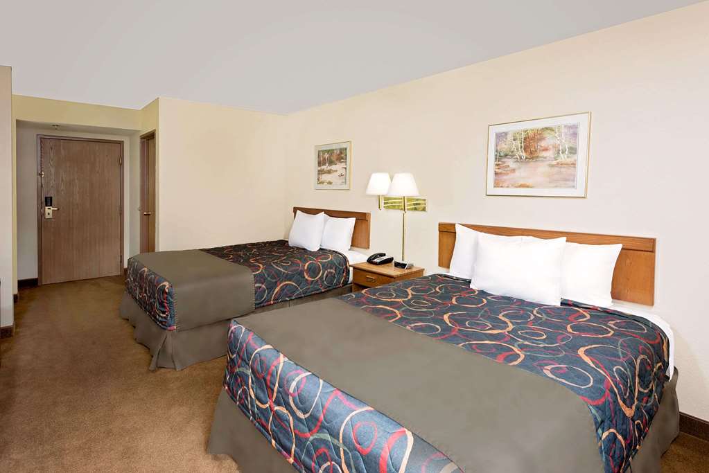 Days Inn by Wyndham Boonville - photo 9